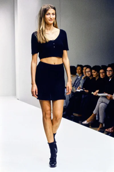Look 25